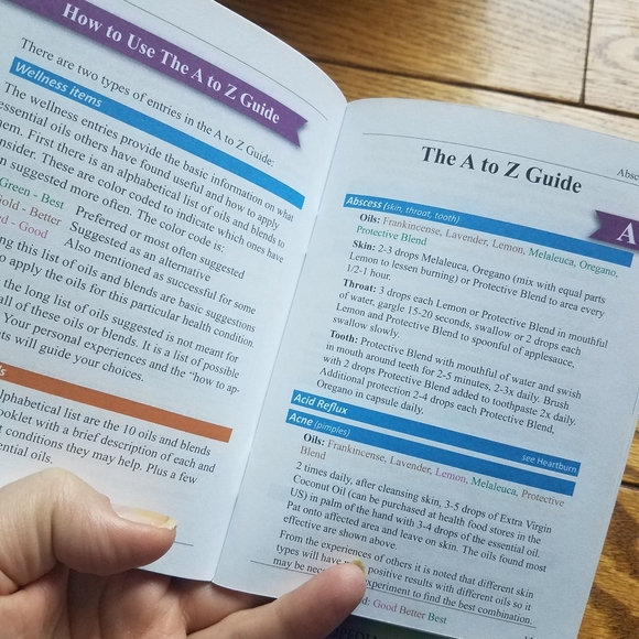 Essentials of the Earth spiral book and The 10 Oils Booklet. - Picture 6 of 6